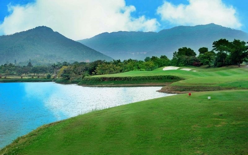 Sân Golf Minh Trí (Hanoi Golf Club): Bảng Giá, Địa Chỉ Và Tiện Ích