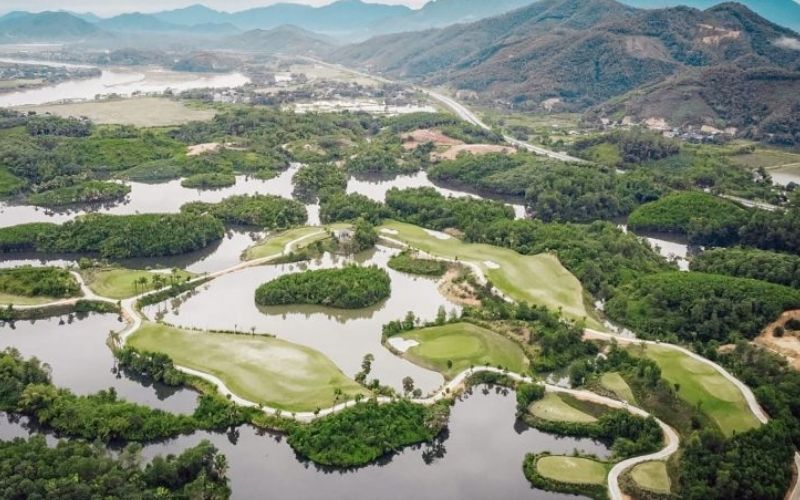 Sân Golf Ngôi Sao Yên Bái (Yen Bai Star Golf): Bảng Giá, Tiện Ích