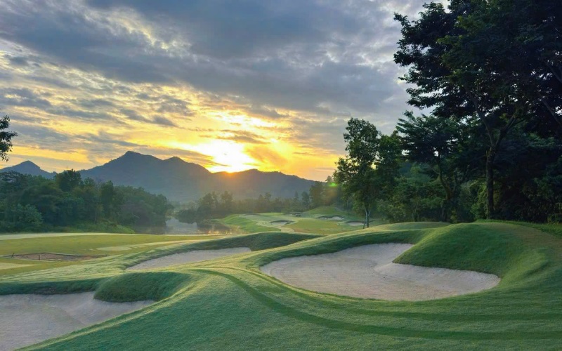 Sân golf Bà Nà Hills Golf Club: Tìm hiểu giá và đặc điểm sân